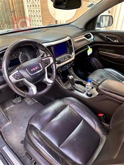 GMC Acadia